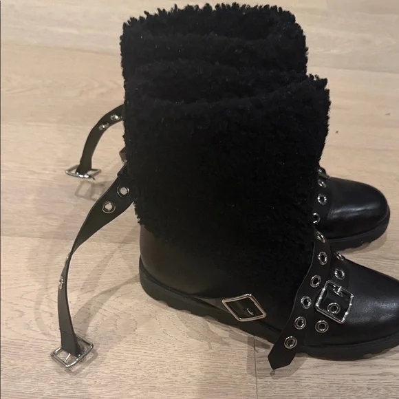 Marc by Marc Jacobs Black Shearling Lace-Up Buckle Ankle Boots.. size 10 - Picture 4 of 10
